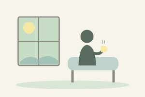 cómo saber si necesito ir al psicólogo, persona junto a la ventana con una taza, ilustración